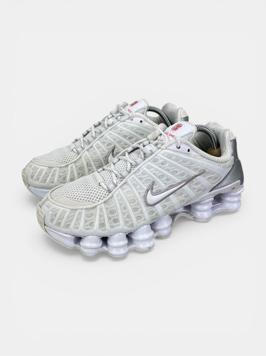 Nike Shox TL AR3566-100 - buty sportowe, widok z boku