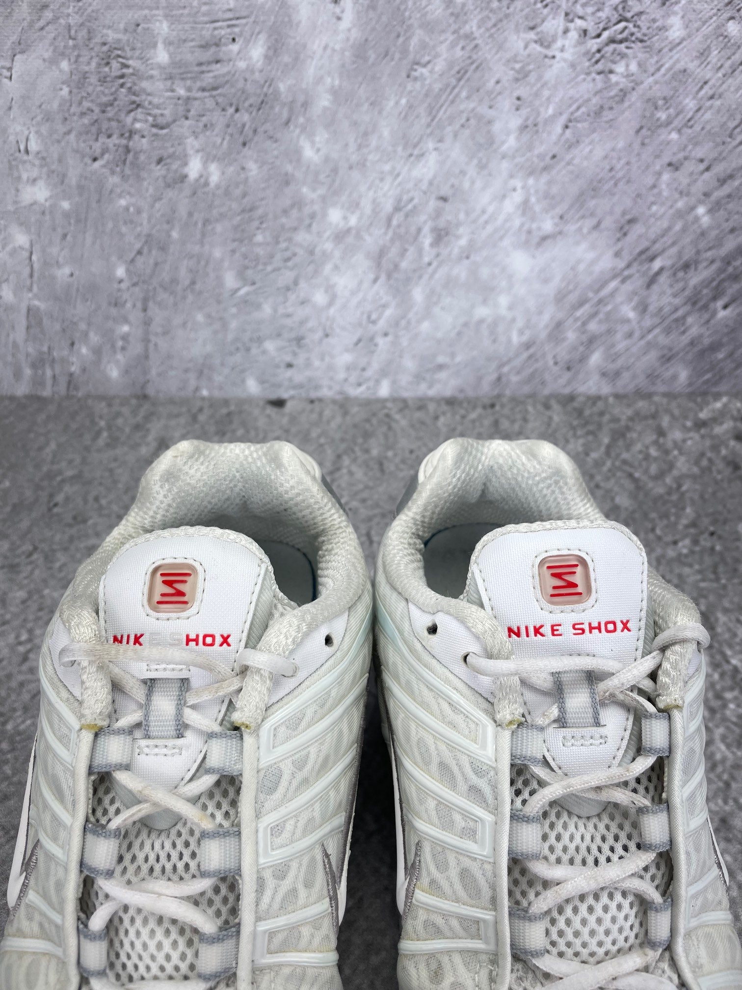 Nike Shox TL AR3566-100 - buty sportowe, zapiętki butów