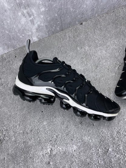 Nike Air Vapormax Plus rozmiar 44
