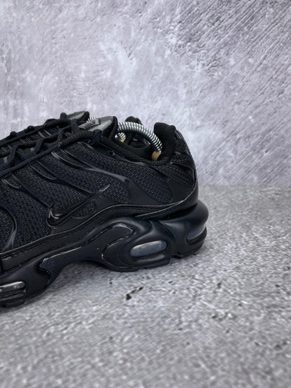 Nike Air Max Plus Triple Black - buty sportowe, opcjonalne zdjęcie 1