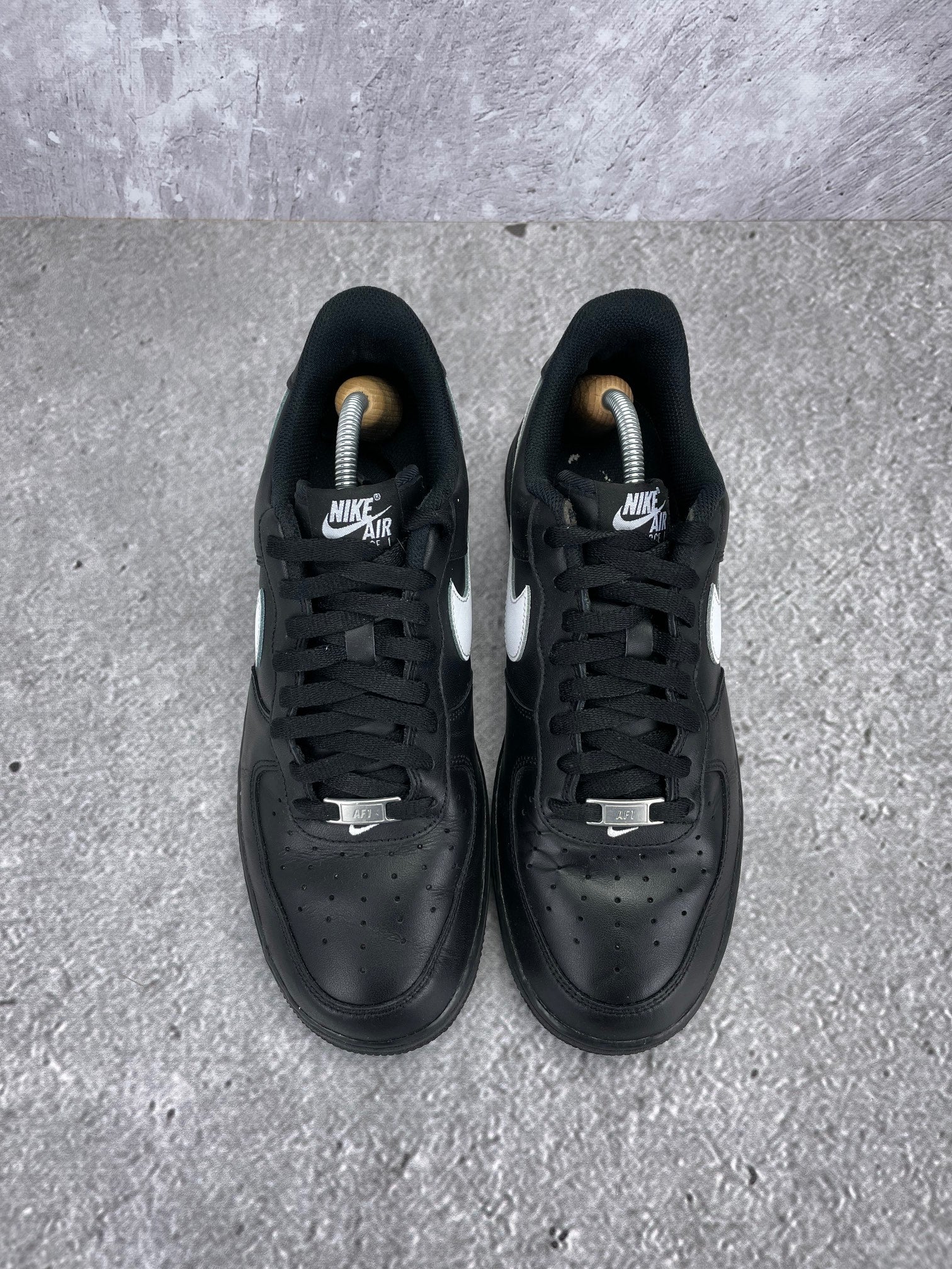 Nike Air Force 1 '07 Black White - buty sportowe, widok z góry