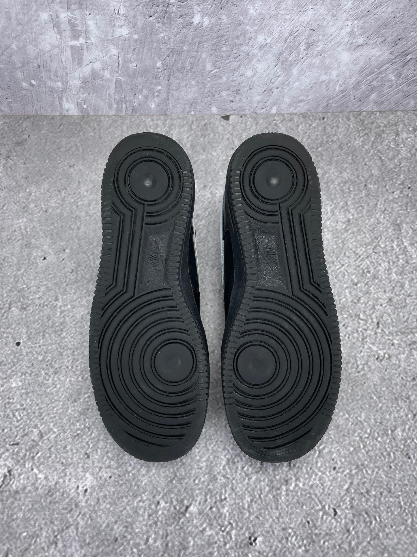 Nike Air Force 1 '07 Black White - buty sportowe, podeszwa