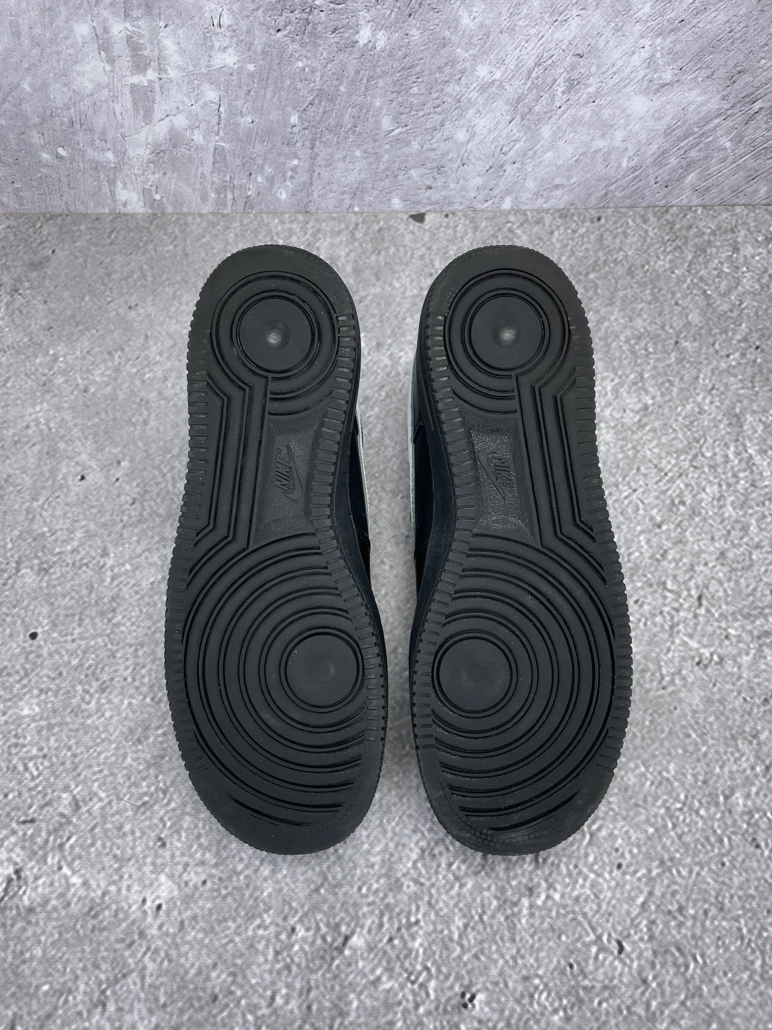 Nike Air Force 1 '07 Black White - buty sportowe, podeszwa