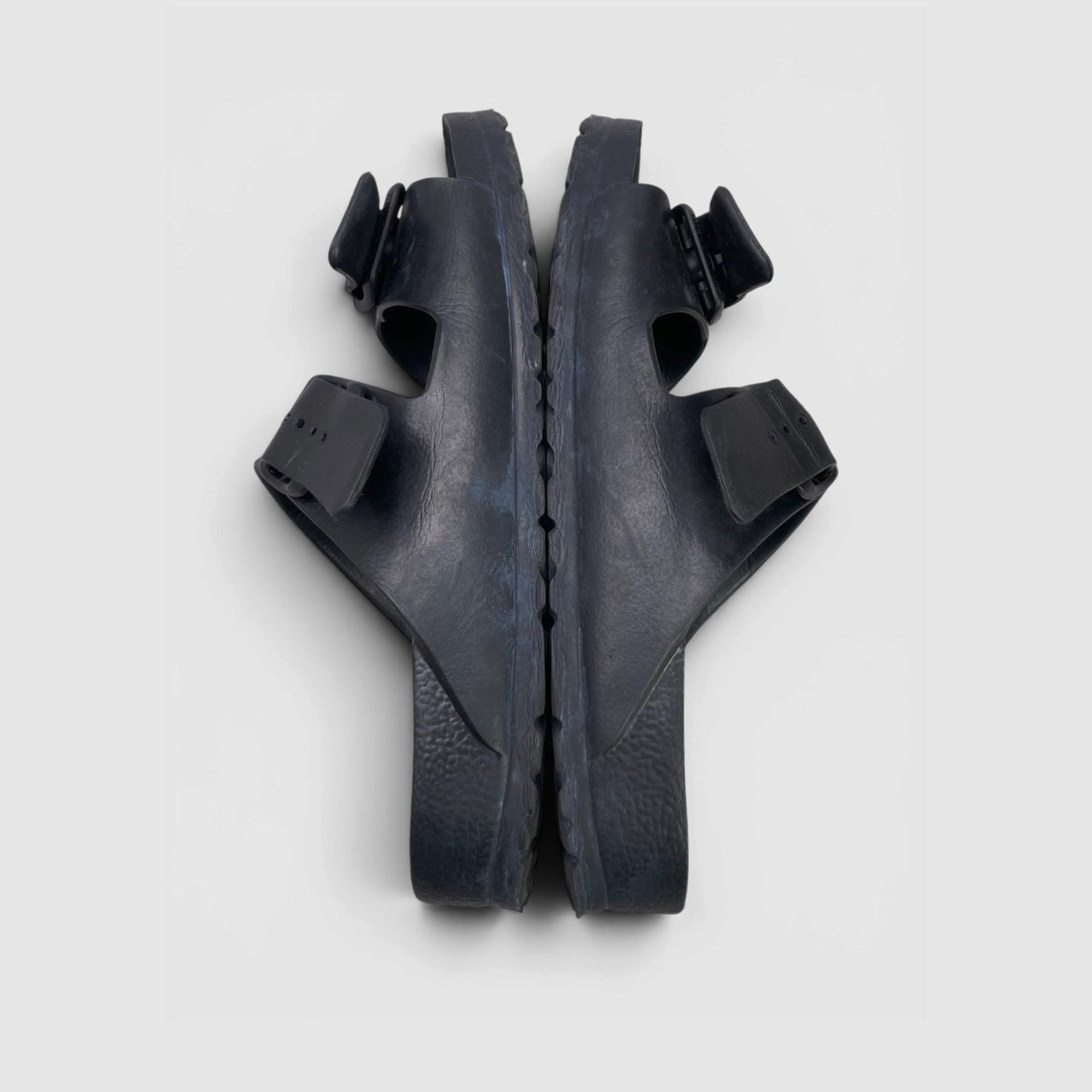 Birkenstock Arizona — klapki damskie w bardzo dobrym stanie rozmiar 39, boczny profil, lewa strona
