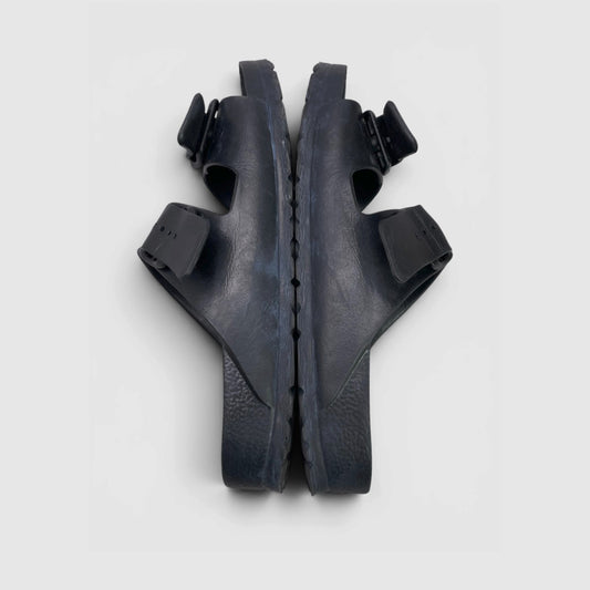 Birkenstock Arizona — klapki damskie w bardzo dobrym stanie rozmiar 39, boczny profil, lewa strona