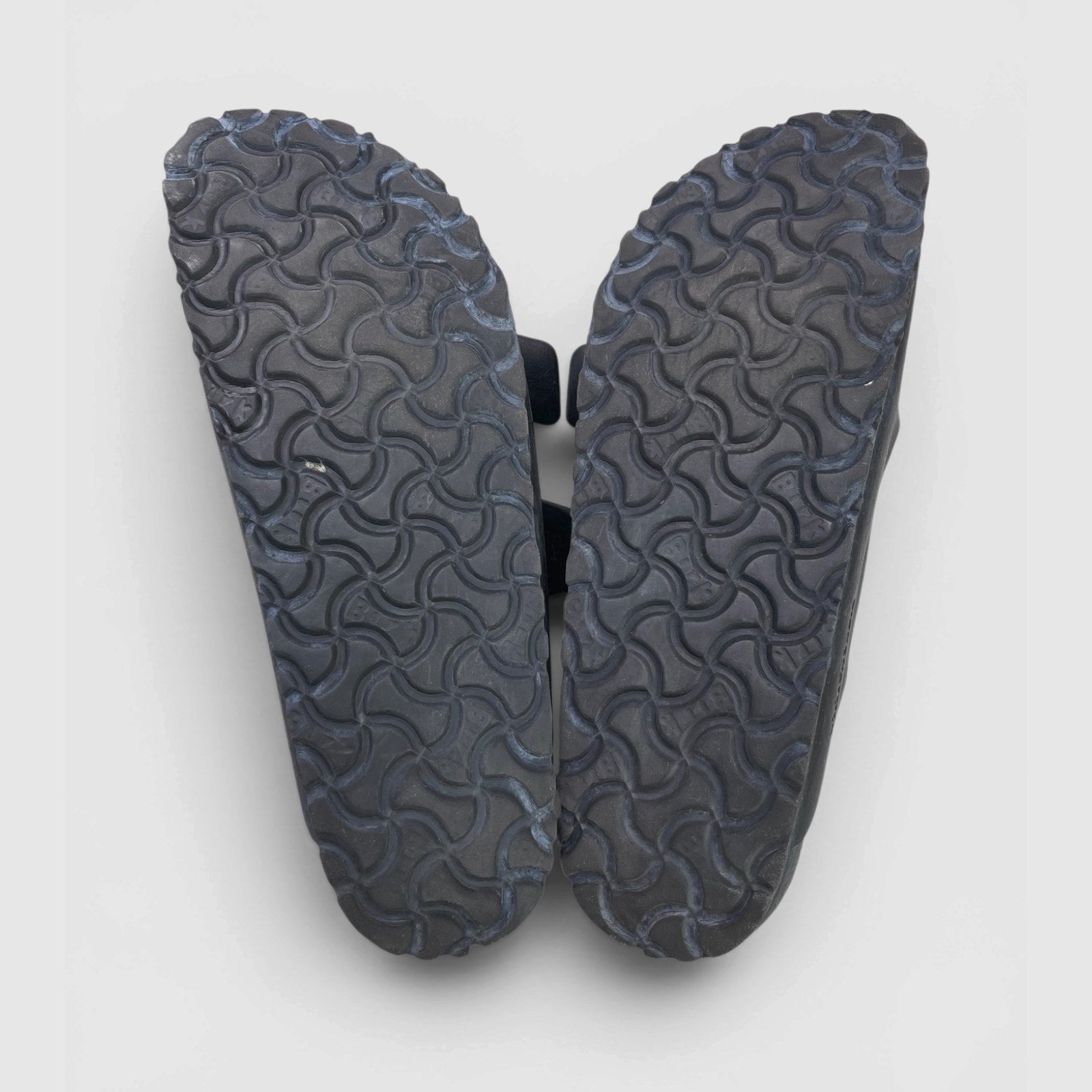 Birkenstock Arizona — klapki damskie w bardzo dobrym stanie rozmiar 39, podeszwa