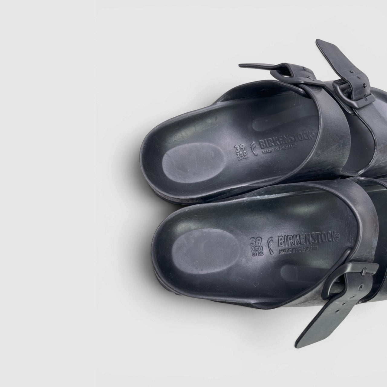 Birkenstock Arizona — klapki damskie w bardzo dobrym stanie rozmiar 39, wkładka