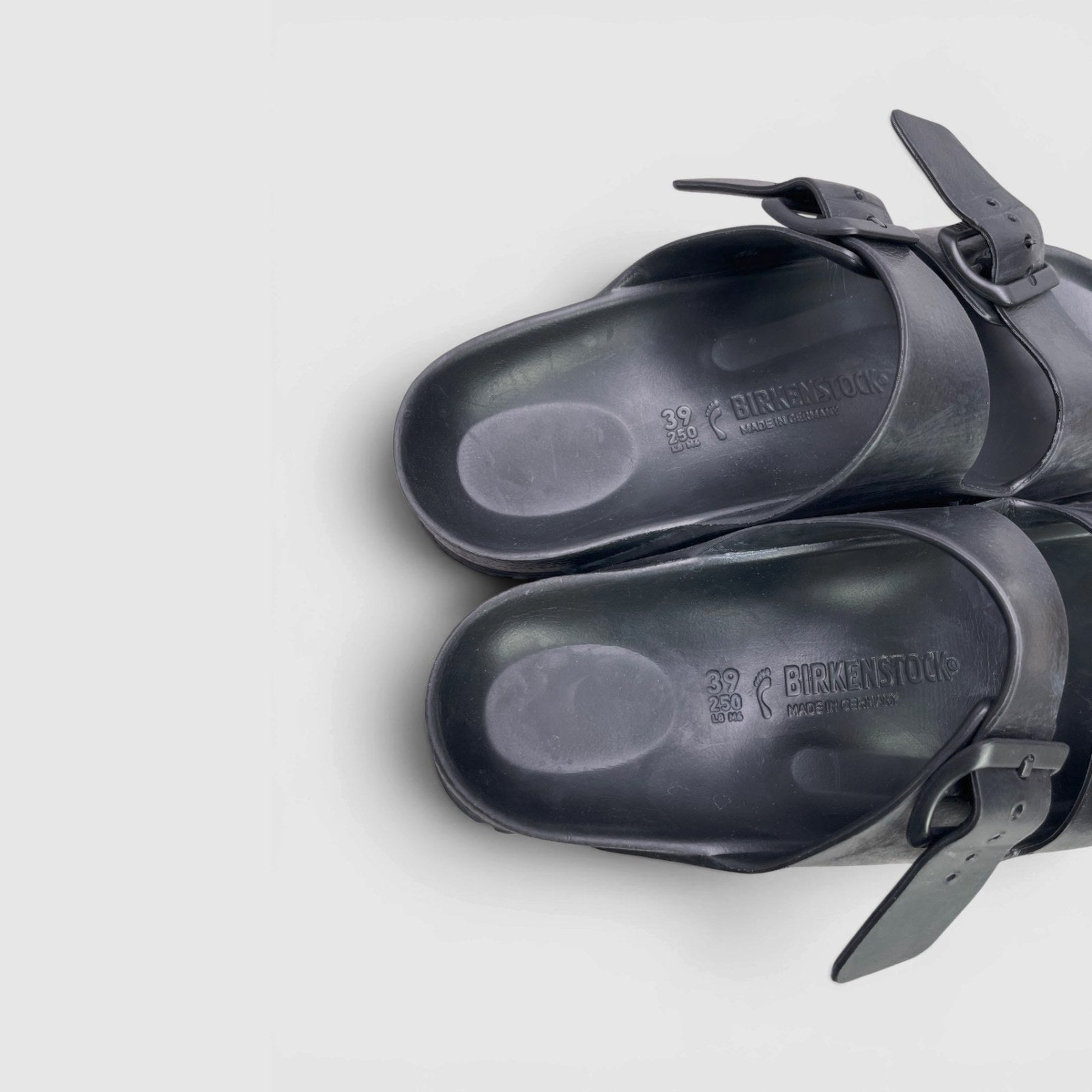 Birkenstock Arizona — klapki damskie w bardzo dobrym stanie rozmiar 39, wkładka