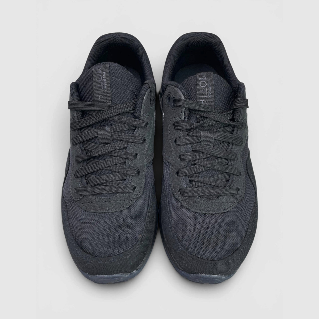 Nike Air Max Motif GS — buty sportowe damskie nowe rozmiar 35.5, widok z góry
