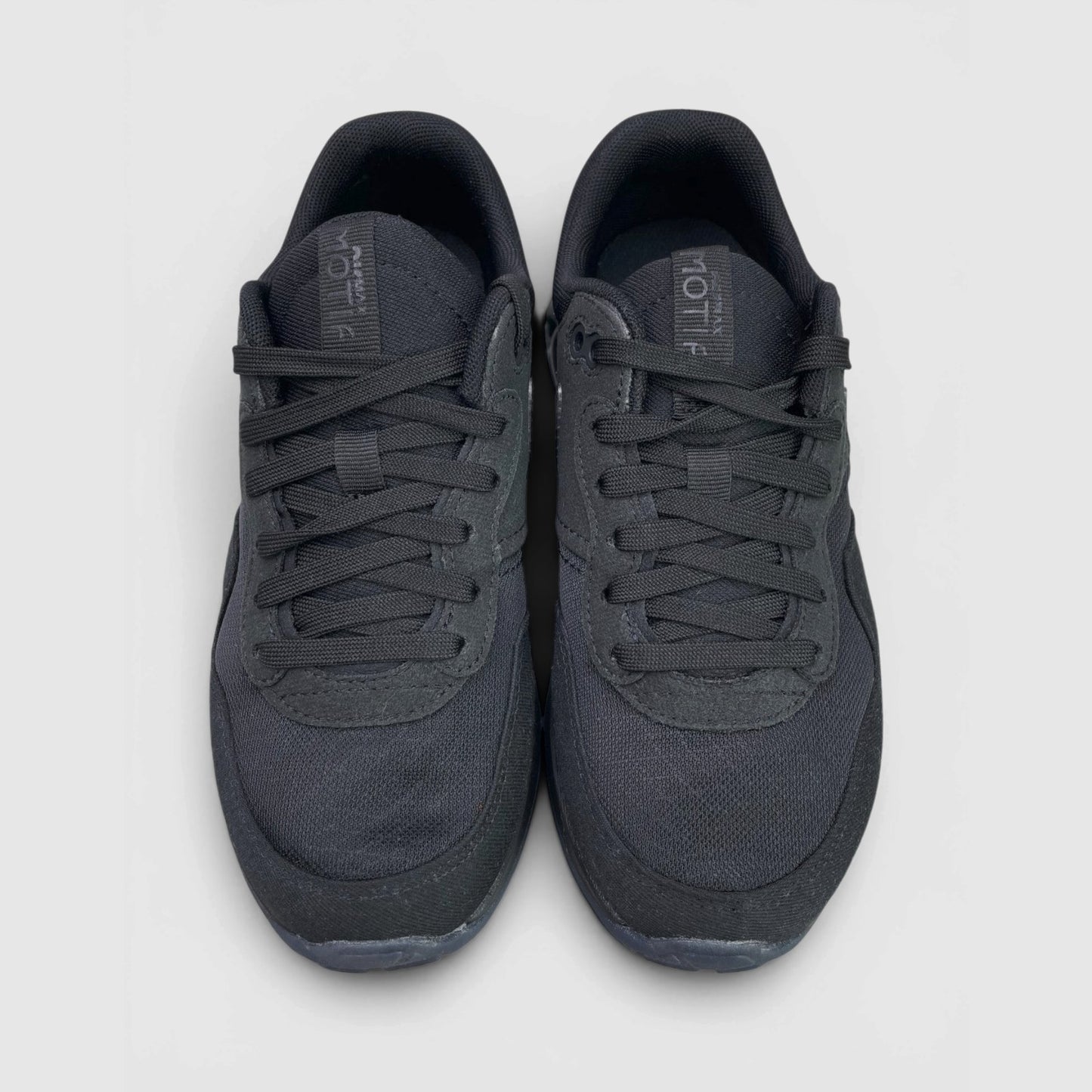 Nike Air Max Motif GS — buty sportowe damskie nowe rozmiar 35.5, widok z góry