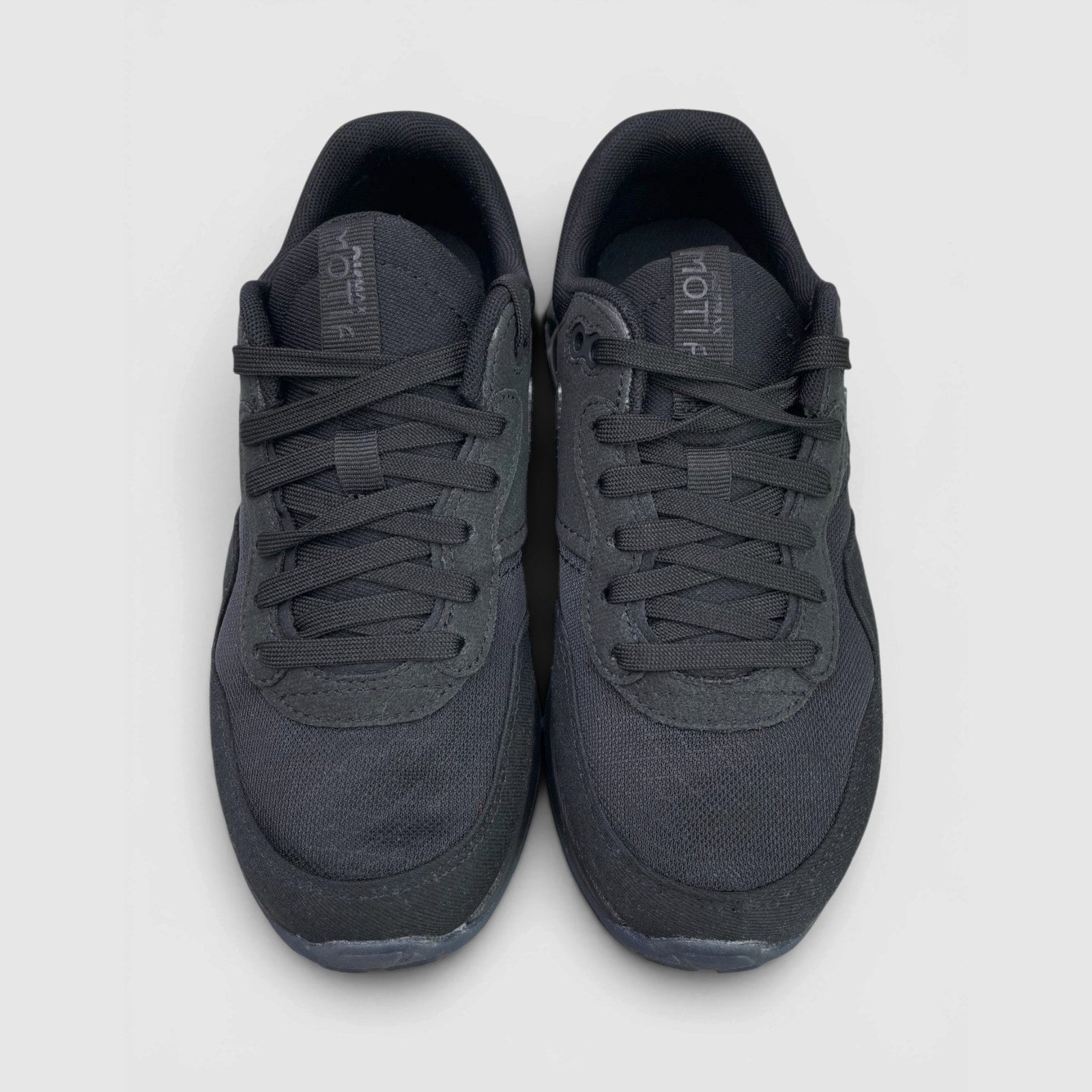 Nike Air Max Motif GS — buty sportowe damskie nowe rozmiar 35.5, widok z góry