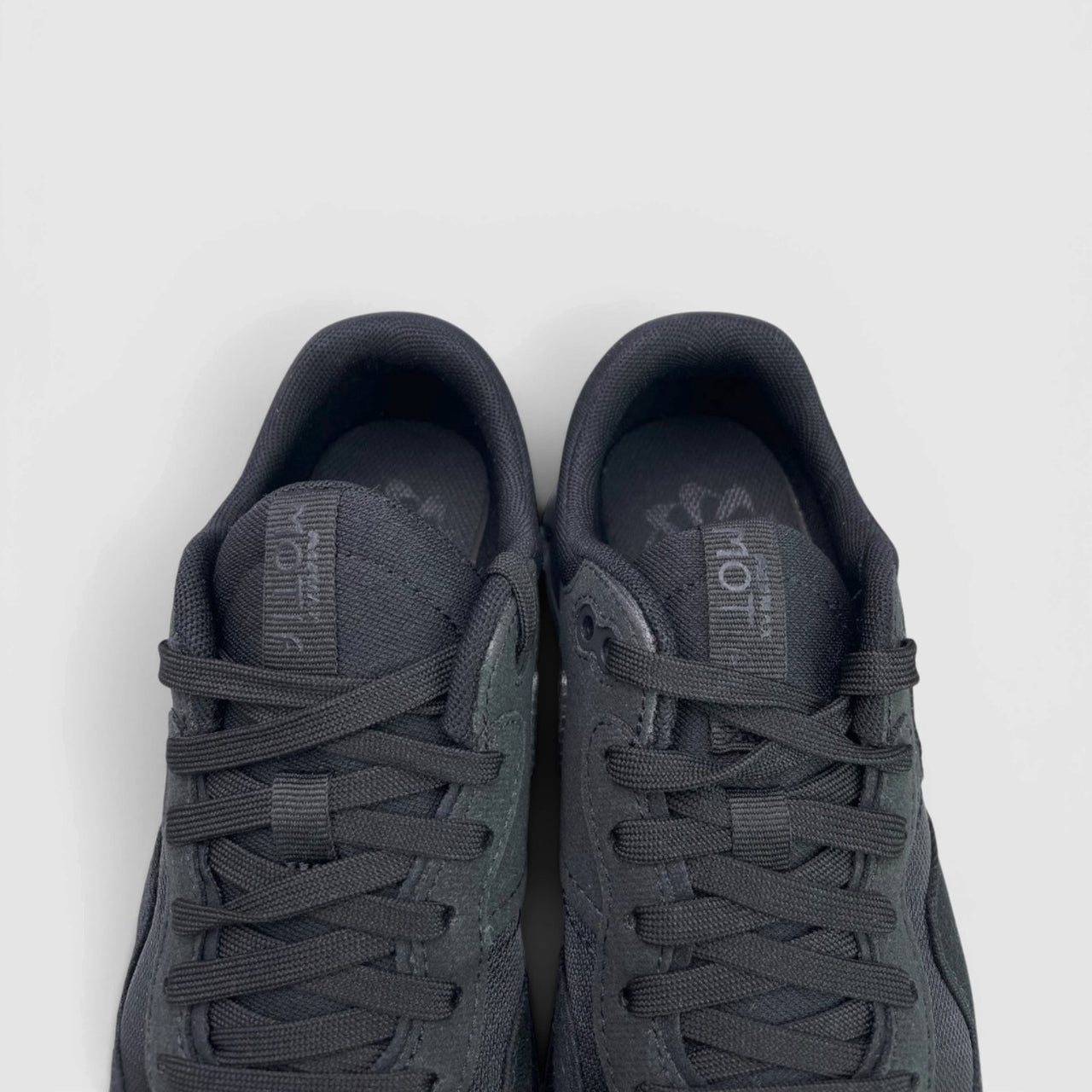 Nike Air Max Motif GS — buty sportowe damskie nowe rozmiar 35.5, język buta