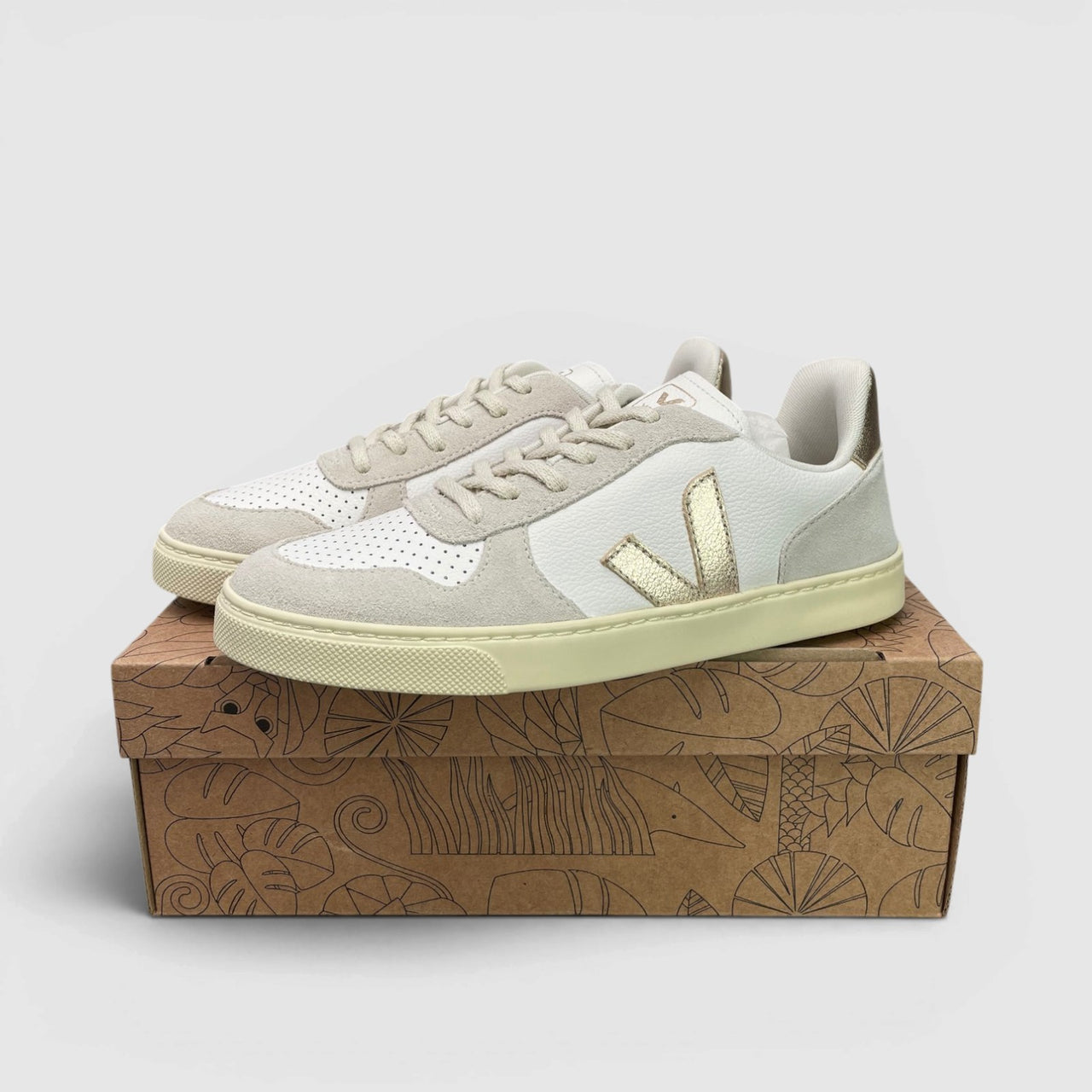 Veja Small V-10 — buty sportowe damskie nowe rozmiar 34, para butów