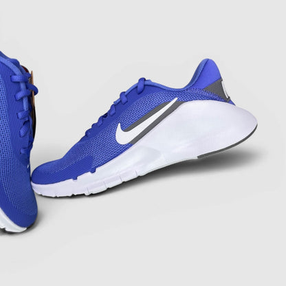 Nike Flex Train — buty sportowe damskie nowe rozmiar 37.5, boczny profil, prawa strona
