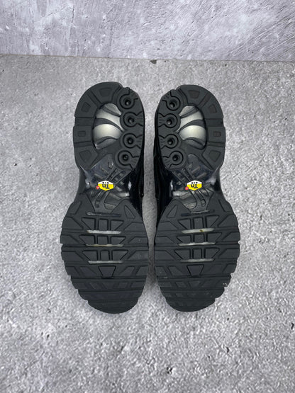 Nike Air Max Plus Triple Black - buty sportowe, podeszwa