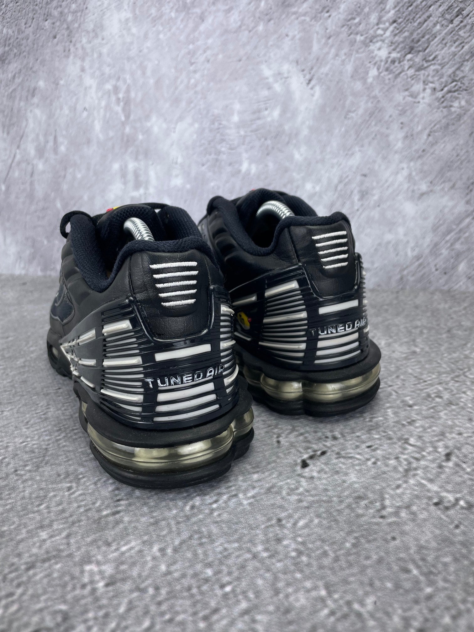 Nike Air Max Plus 3 Black White - buty sportowe, widok z tyłu