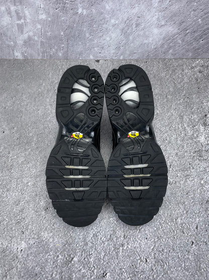 Nike Air Max Plus Triple Black - buty sportowe, podeszwa