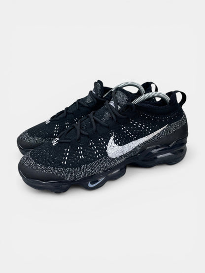 Nike Air VaporMax 2023 Flyknit Oreo - buty sportowe, widok z boku