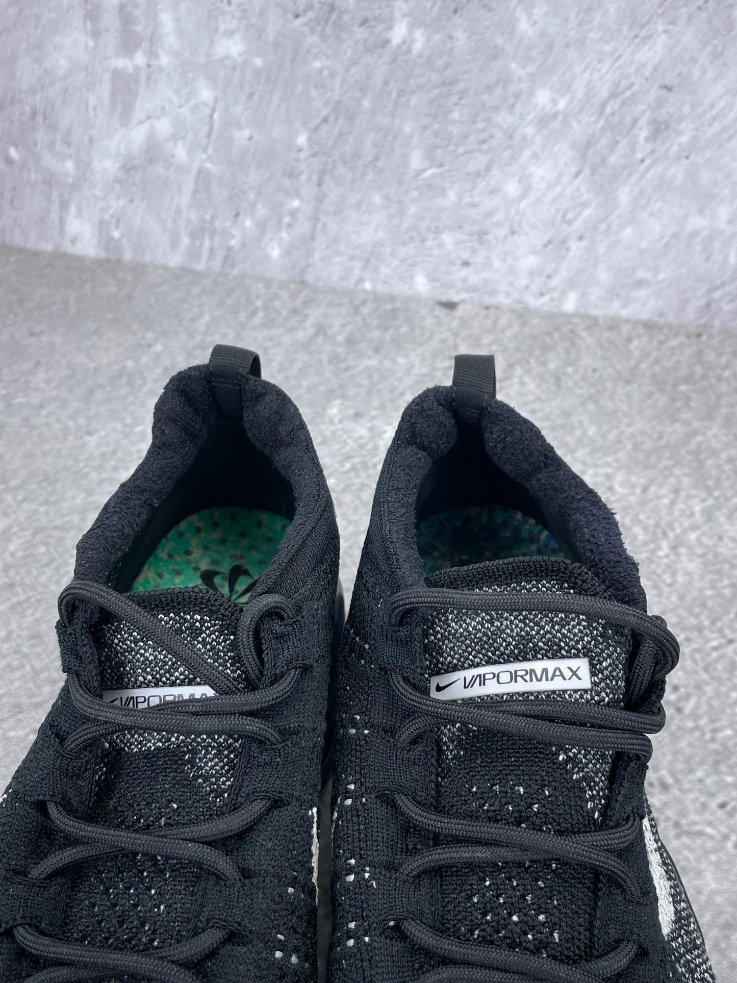 Nike Air VaporMax 2023 Flyknit Oreo - buty sportowe, zapiętki butów