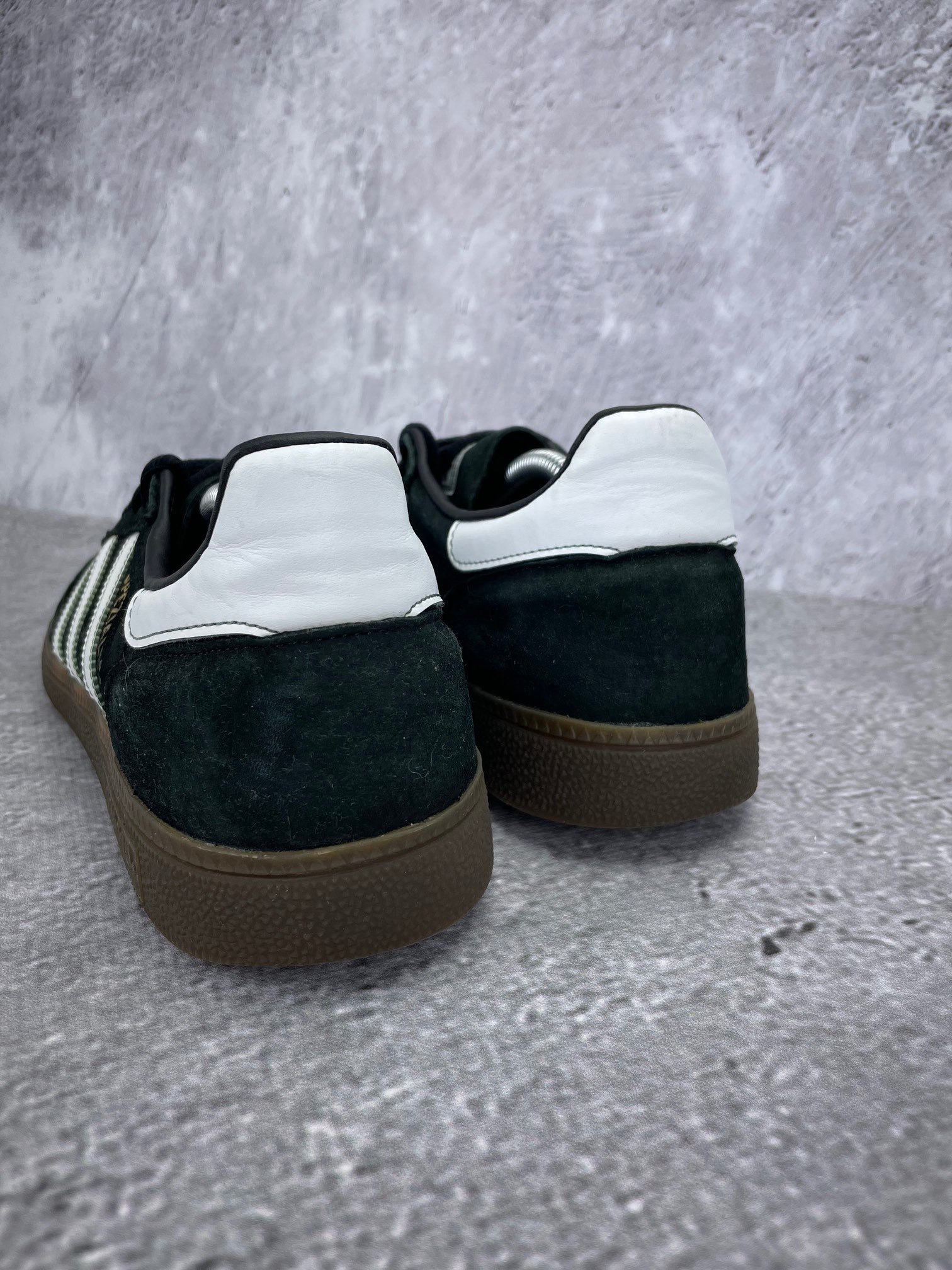 adidas Handball Spezial “Black Gum” Black Gum - buty sportowe, widok z tyłu