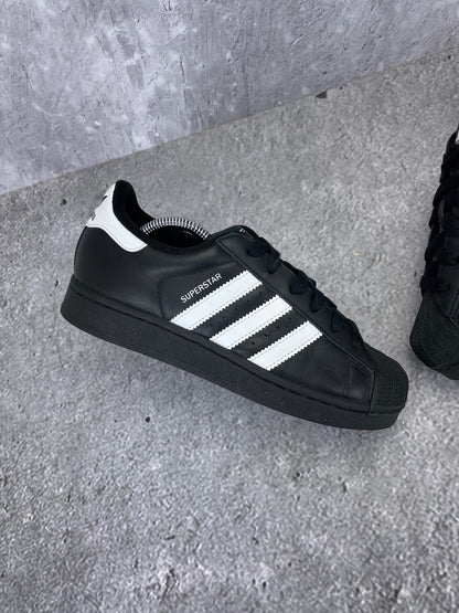 adidas Superstar II Black White - buty sportowe, zewnętrzny panel lewego buta