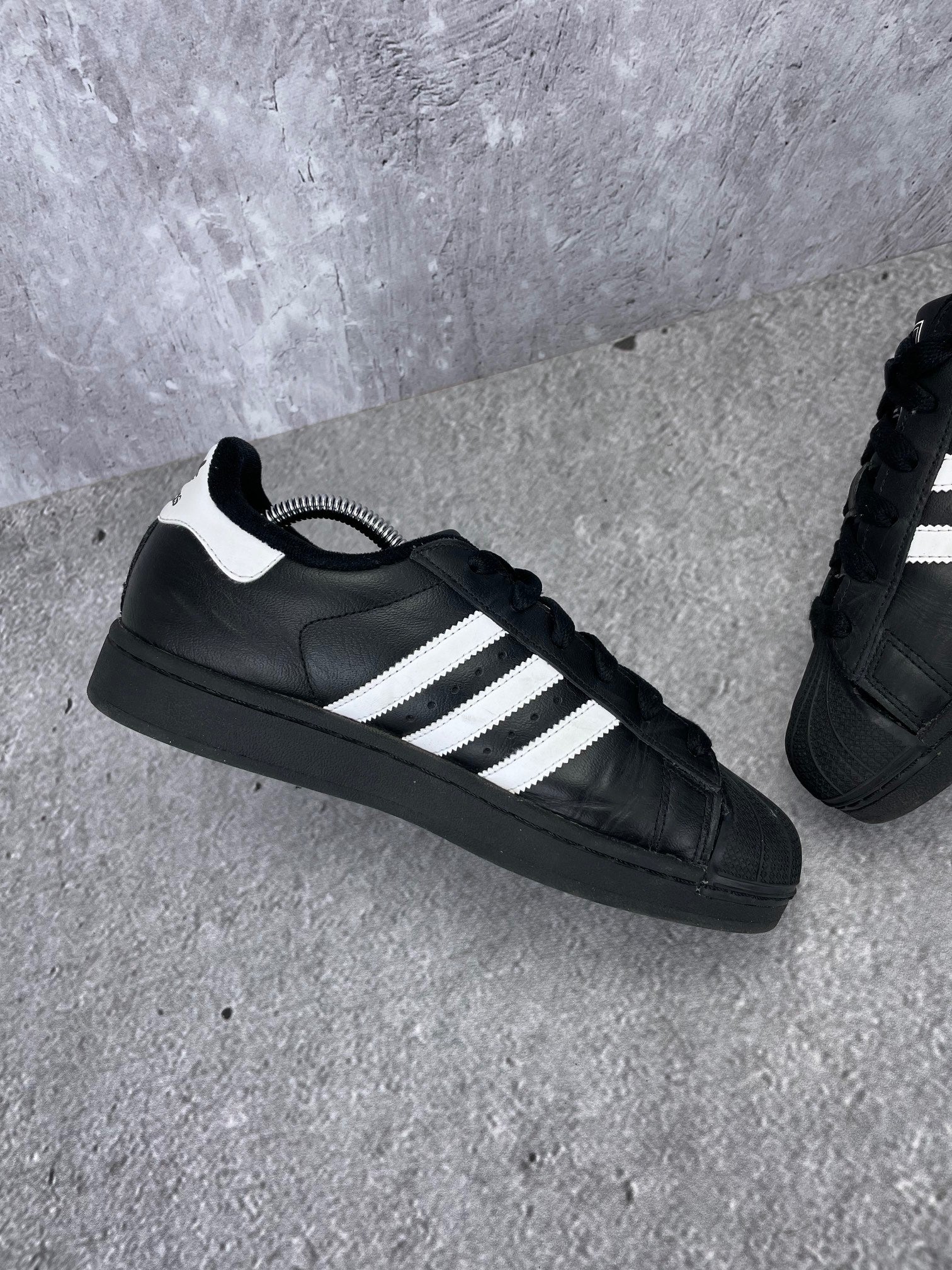 adidas Superstar II JH9977 - buty sportowe, wewnętrzny panel lewego buta