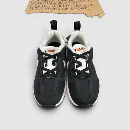 Nike Air Max Dawn — buty sportowe dziecięce w bardzo dobrym stanie rozmiar 28, widok z góry