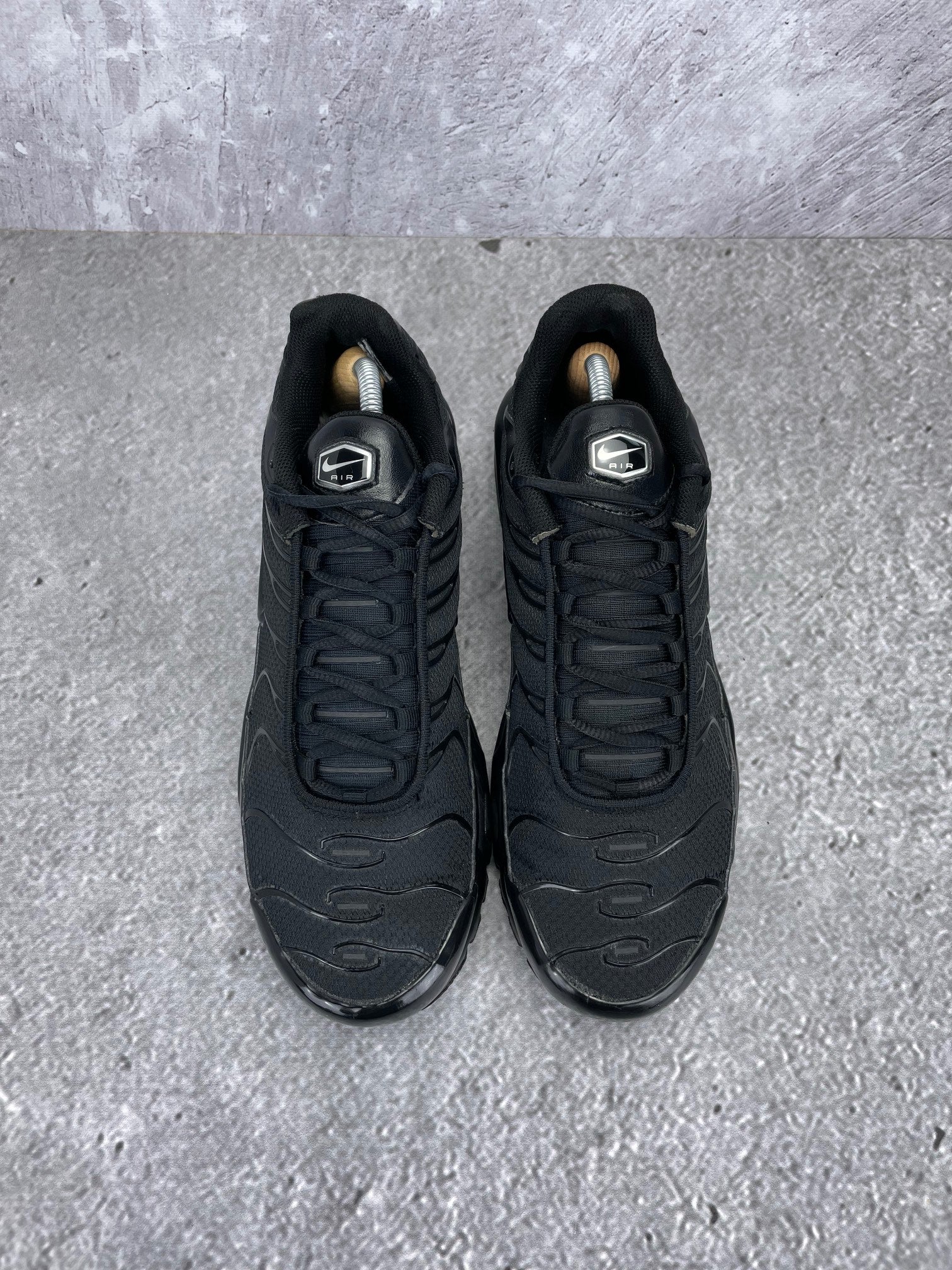 Nike Air Max Plus Triple Black - buty sportowe, widok z góry