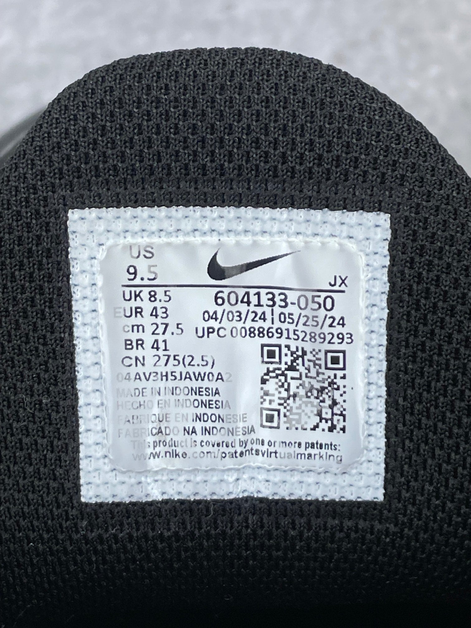 Nike Air Max Plus Triple Black - buty sportowe, opcjonalne zdjęcie 2