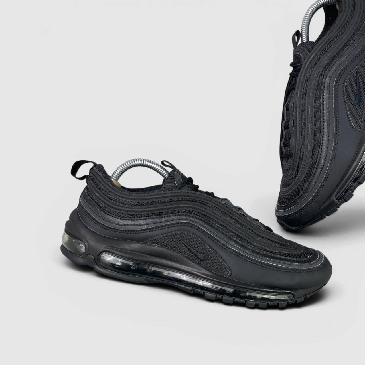 Nike Air Max 97 — buty sportowe męskie w bardzo dobrym stanie rozmiar 42.5, boczny profil, lewa strona