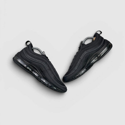 Nike Air Max 97 — buty sportowe męskie w bardzo dobrym stanie rozmiar 42.5, para butów