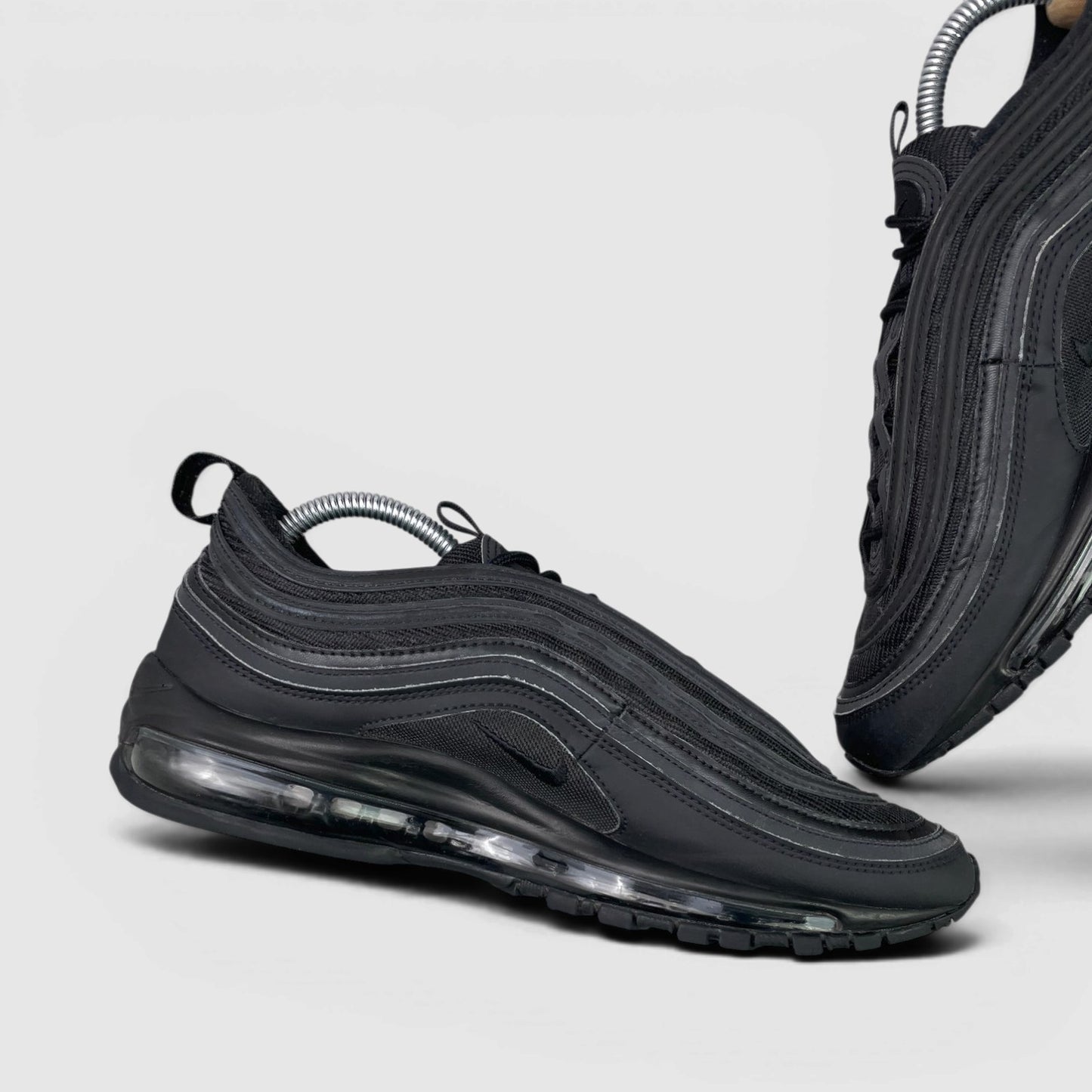 Nike Air Max 97 — buty sportowe męskie w bardzo dobrym stanie rozmiar 42.5, boczny profil, lewa strona