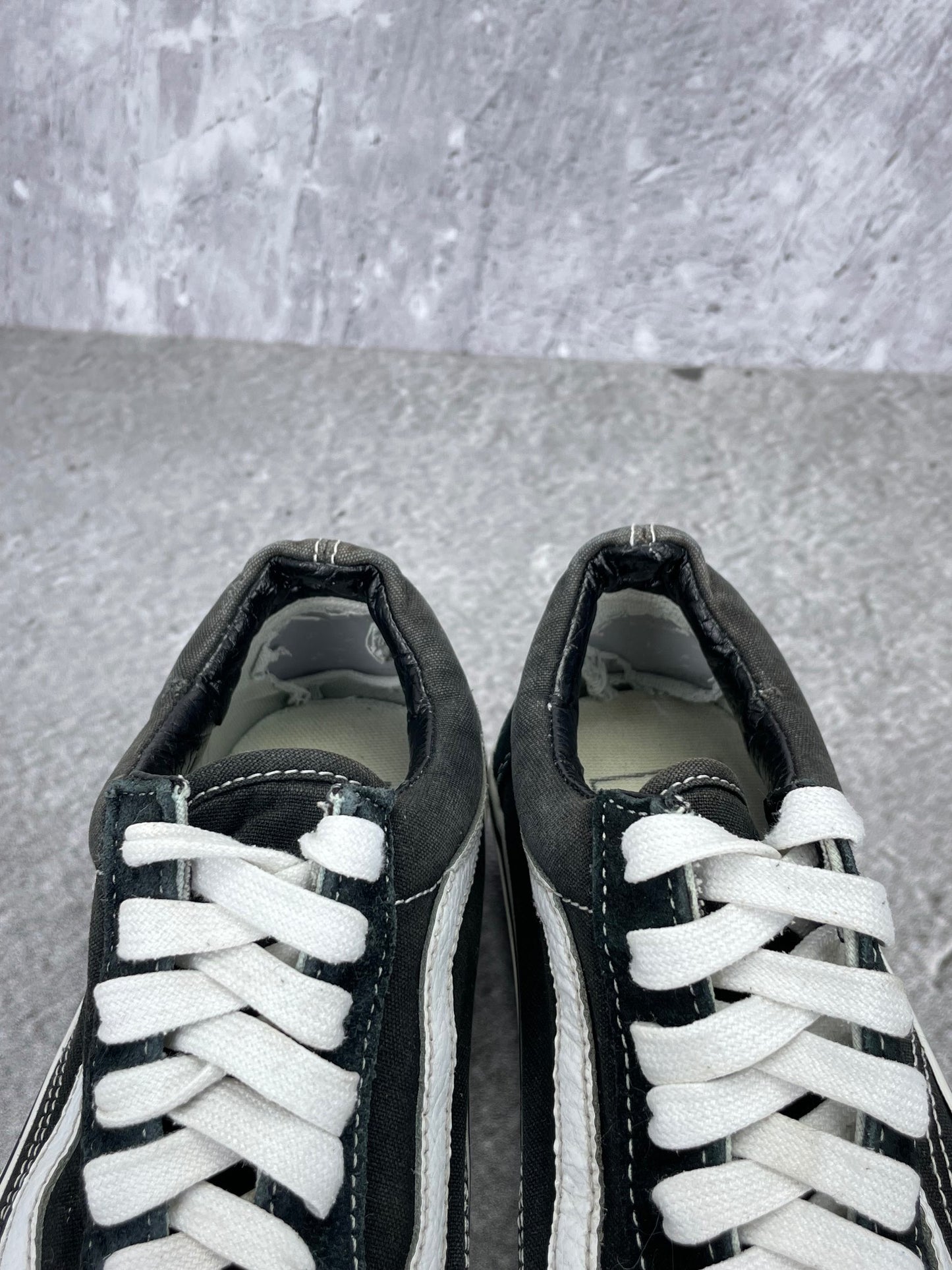 Vans Old Skool Black White - buty sportowe, zapiętki butów