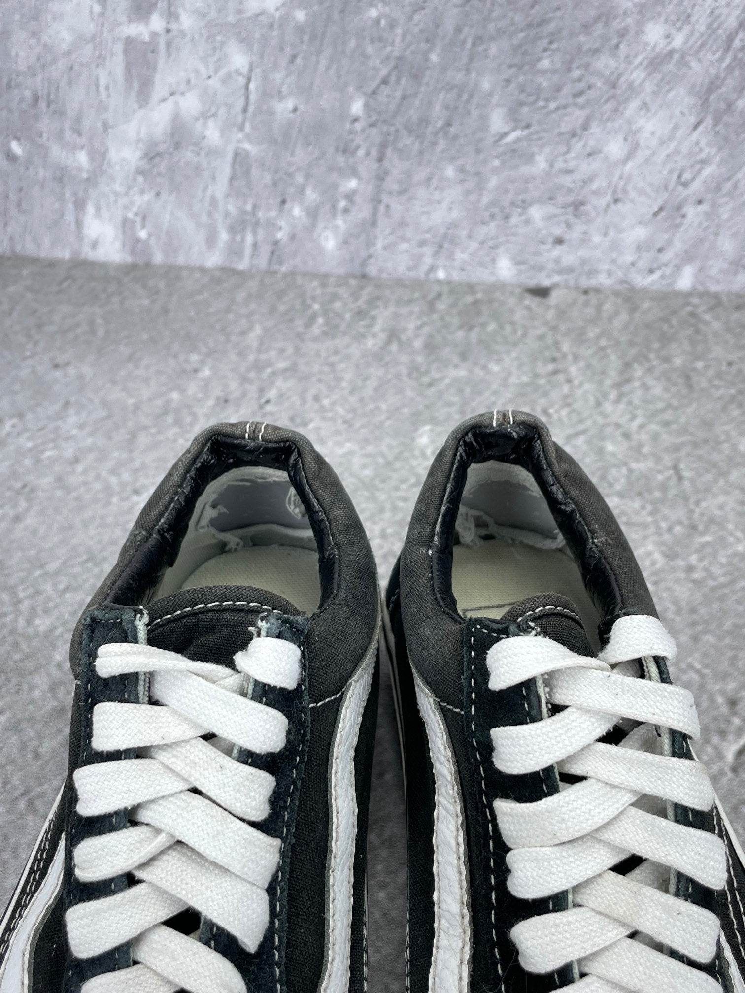 Vans Old Skool Black White - buty sportowe, zapiętki butów