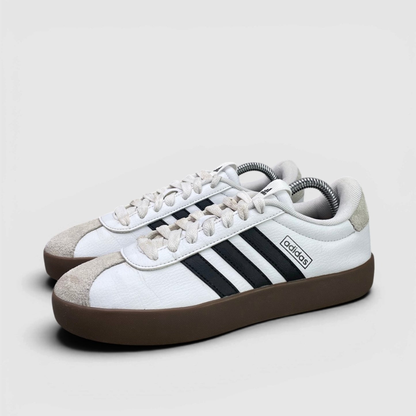 Adidas VL Court 3.0 — buty sportowe damskie w bardzo dobrym stanie rozmiar 38, para butów