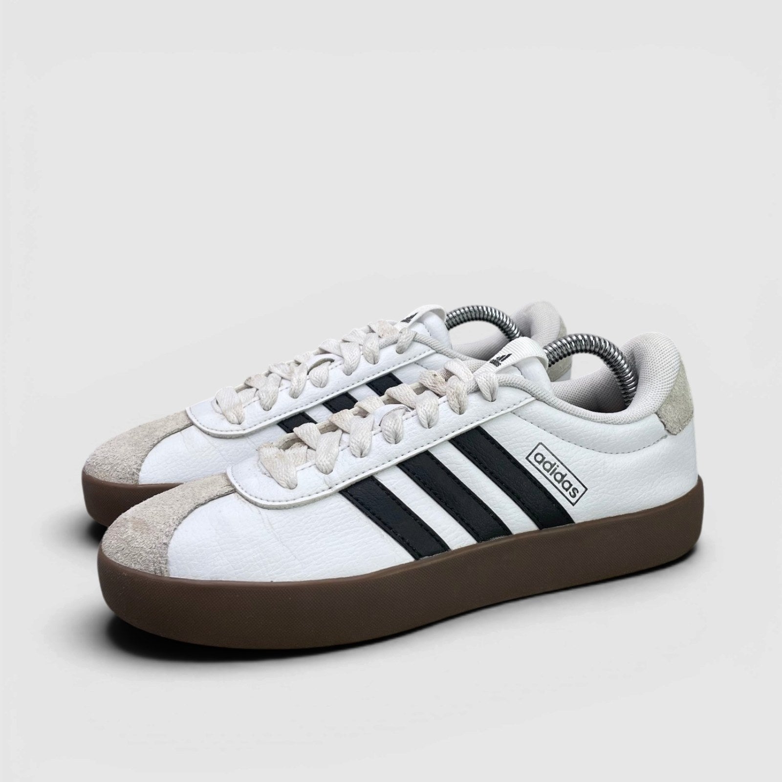 Adidas VL Court 3.0 — buty sportowe damskie w bardzo dobrym stanie rozmiar 38, para butów