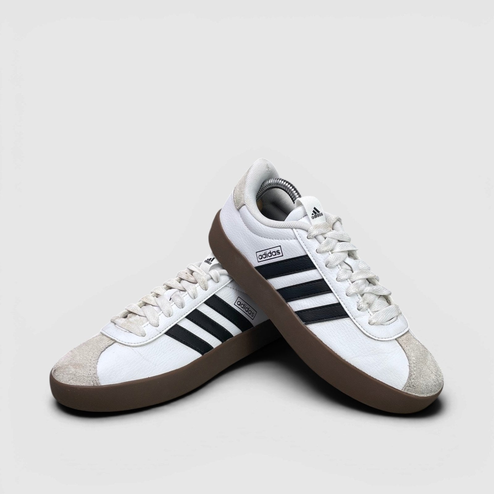 Adidas VL Court 3.0 — buty sportowe damskie w bardzo dobrym stanie rozmiar 38, para butów