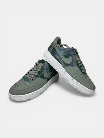 Nike Air Force 1 '07 LV8 Country Camo - buty sportowe, boczny profil