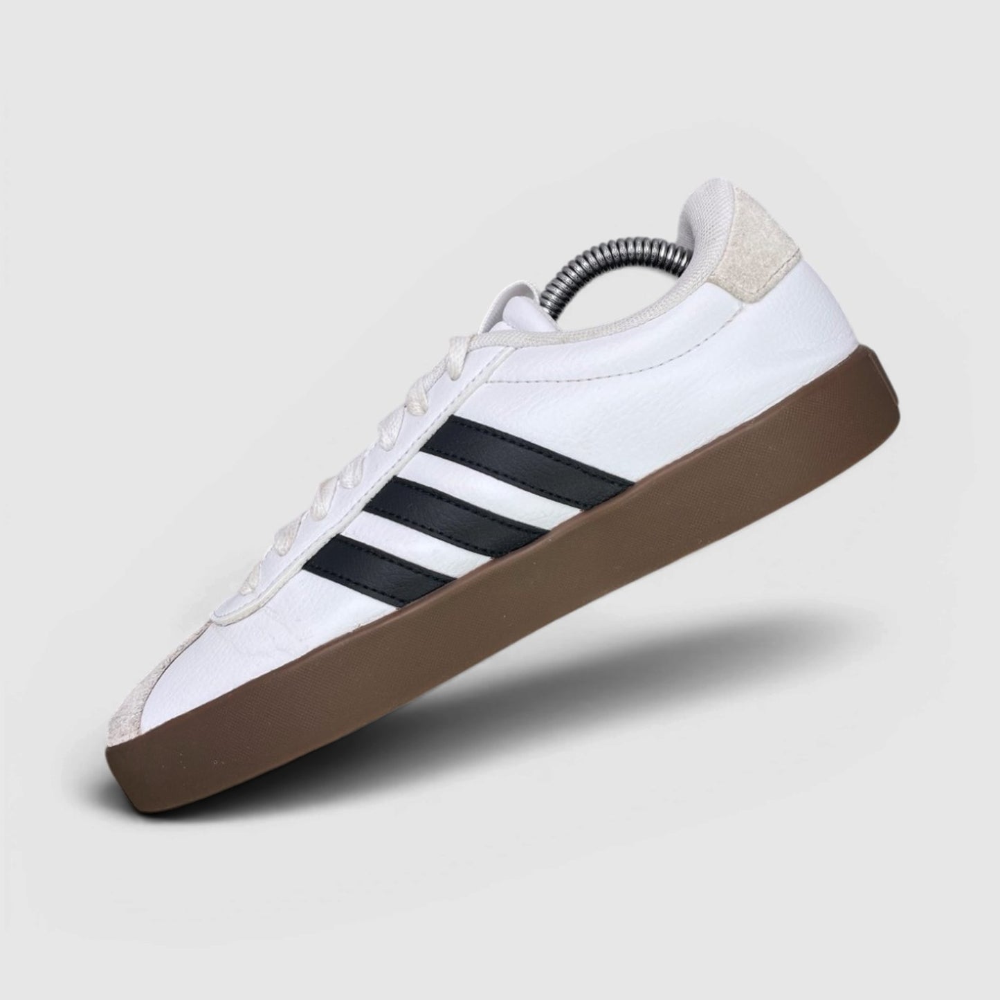 Adidas VL Court 3.0 — buty sportowe damskie w bardzo dobrym stanie rozmiar 38, boczny profil, lewa strona
