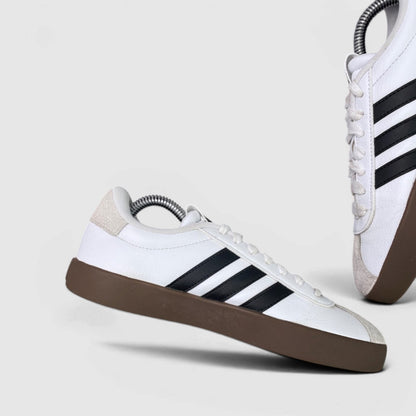 Adidas VL Court 3.0 — buty sportowe damskie w bardzo dobrym stanie rozmiar 38, boczny profil, lewa strona