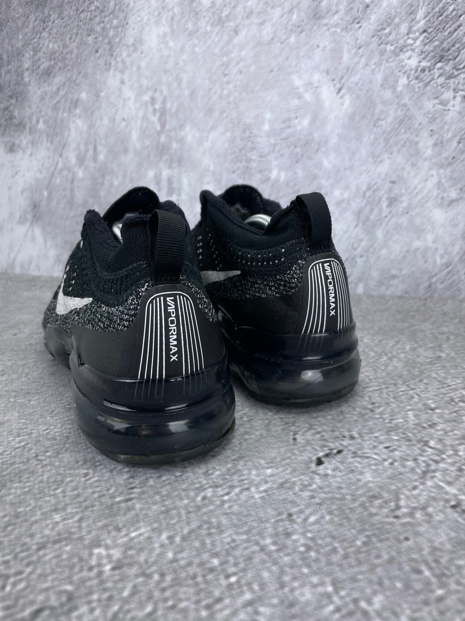 Nike Air VaporMax 2023 Flyknit Oreo - buty sportowe, widok z tyłu
