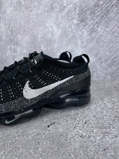 Nike Air VaporMax 2023 Flyknit Oreo - buty sportowe, opcjonalne zdjęcie 1