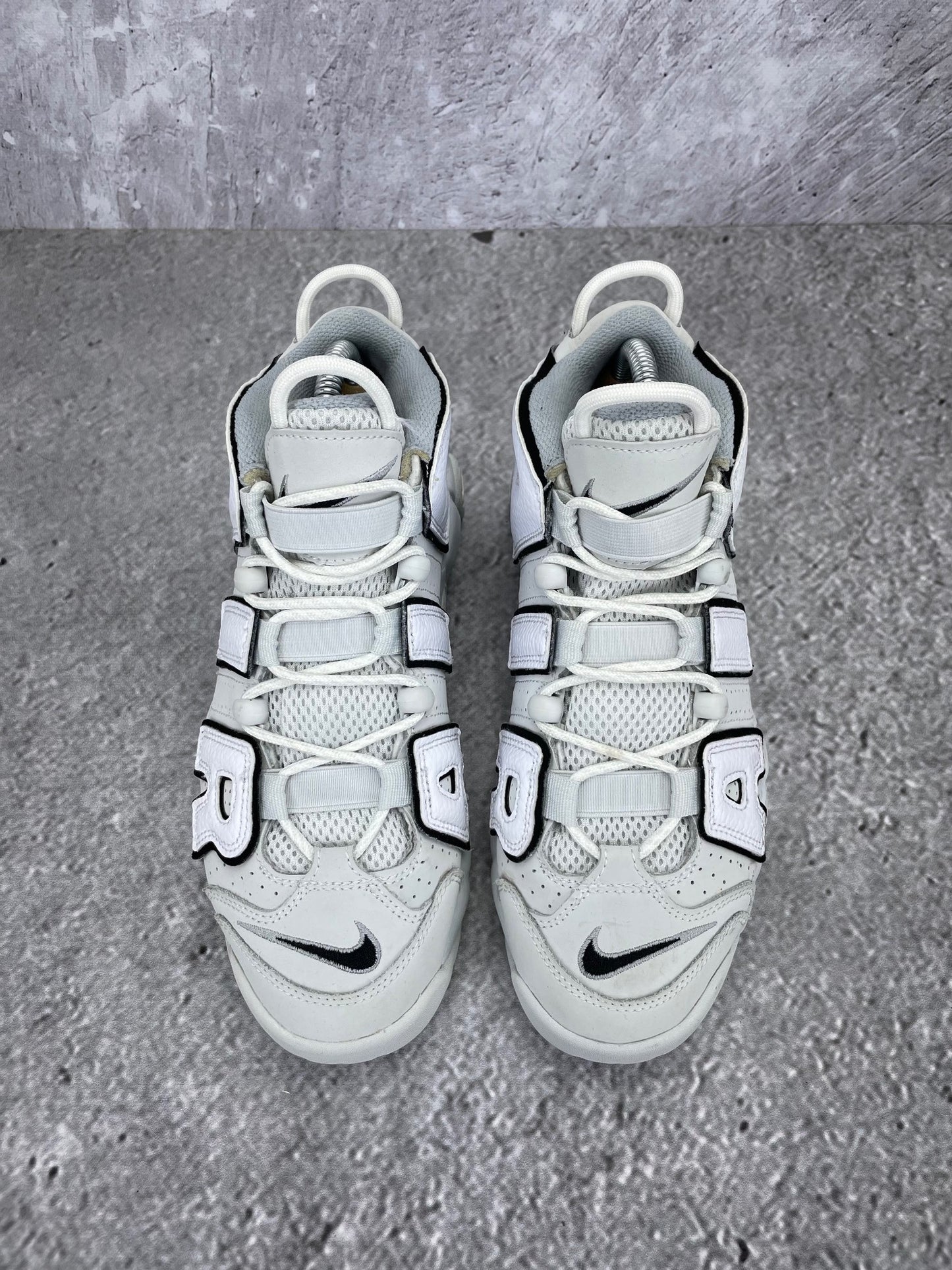 Nike Air More Uptempo Mid Photon Dust - buty sportowe, widok z góry