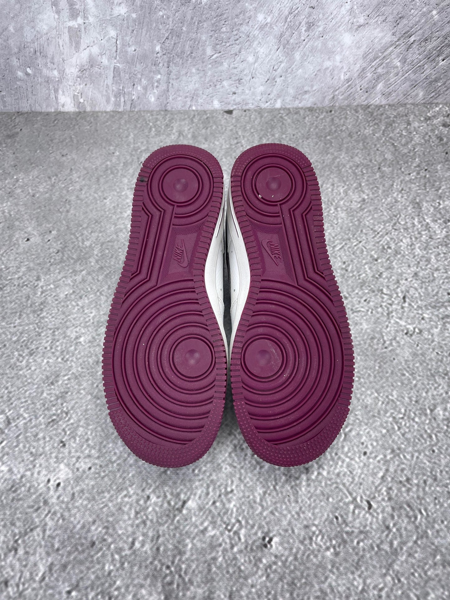 Nike Air Force 1 '07 Bordeaux - buty sportowe, podeszwa