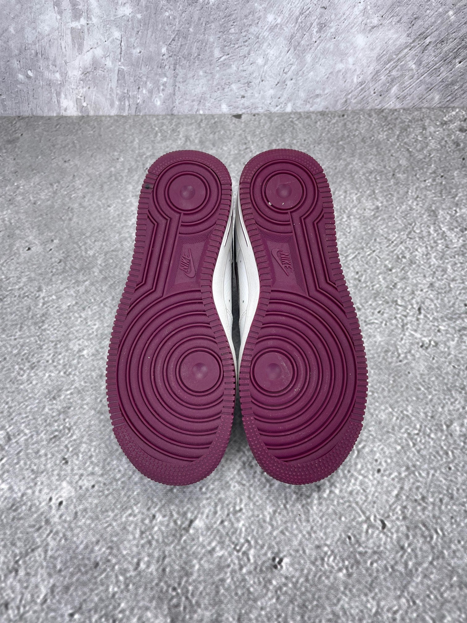 Nike Air Force 1 '07 Bordeaux - buty sportowe, podeszwa