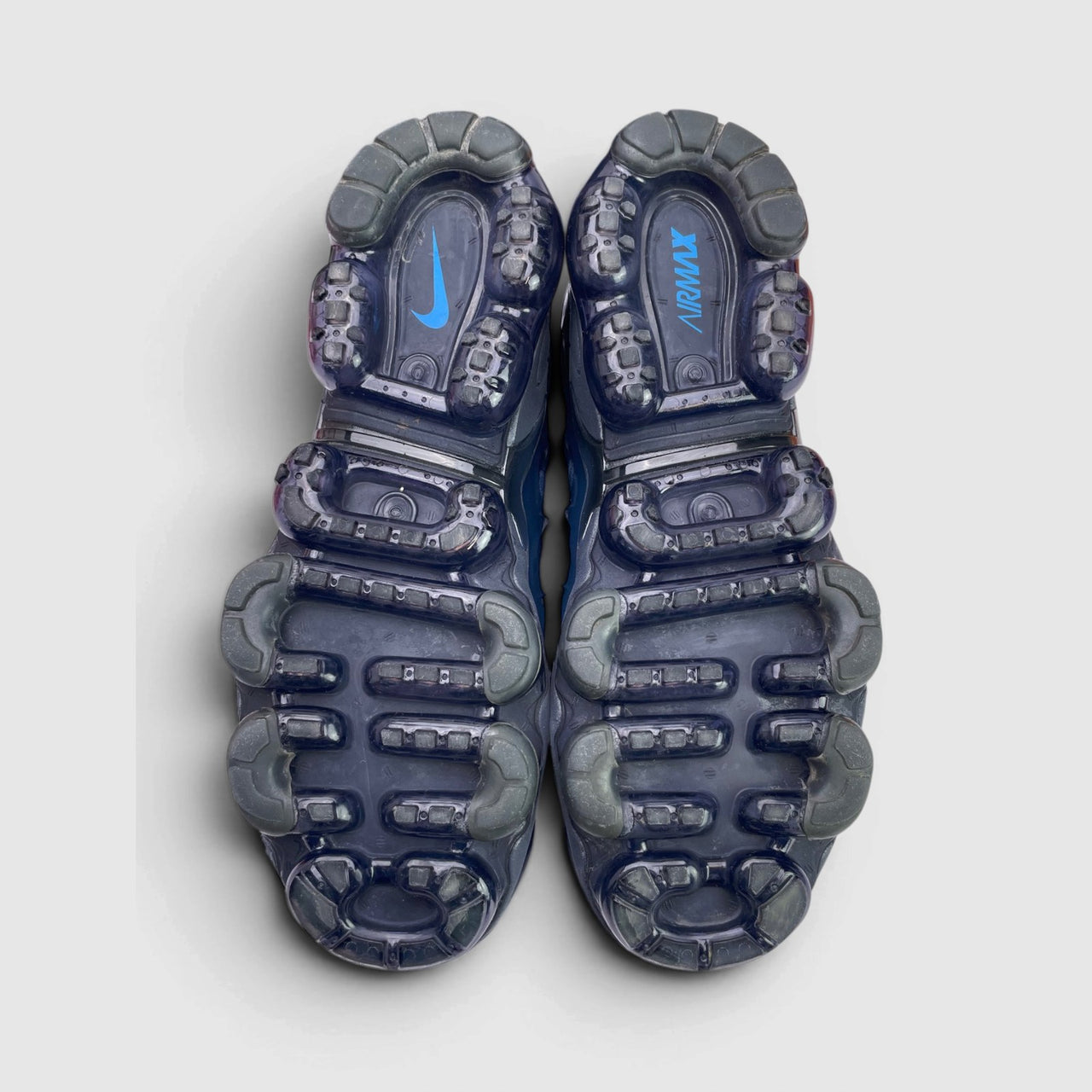 Nike Air Vapormax Plus Photo Blue — buty sportowe męskie w bardzo dobrym stanie rozmiar 42, podeszwa
