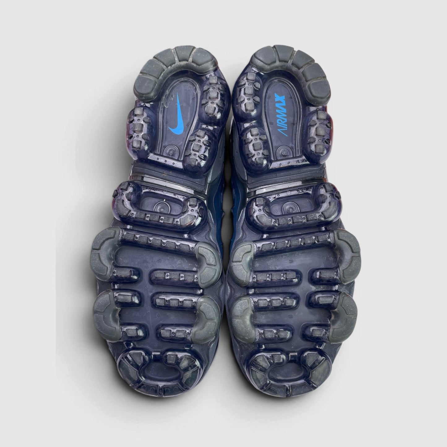 Nike Air Vapormax Plus Photo Blue — buty sportowe męskie w bardzo dobrym stanie rozmiar 42, podeszwa