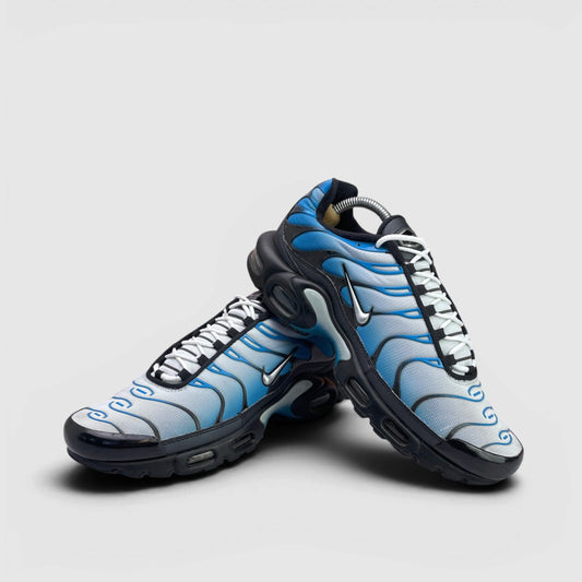 Nike Air Max Plus Blue Gradient — buty sportowe męskie w bardzo dobrym stanie rozmiar 42.5, para butów