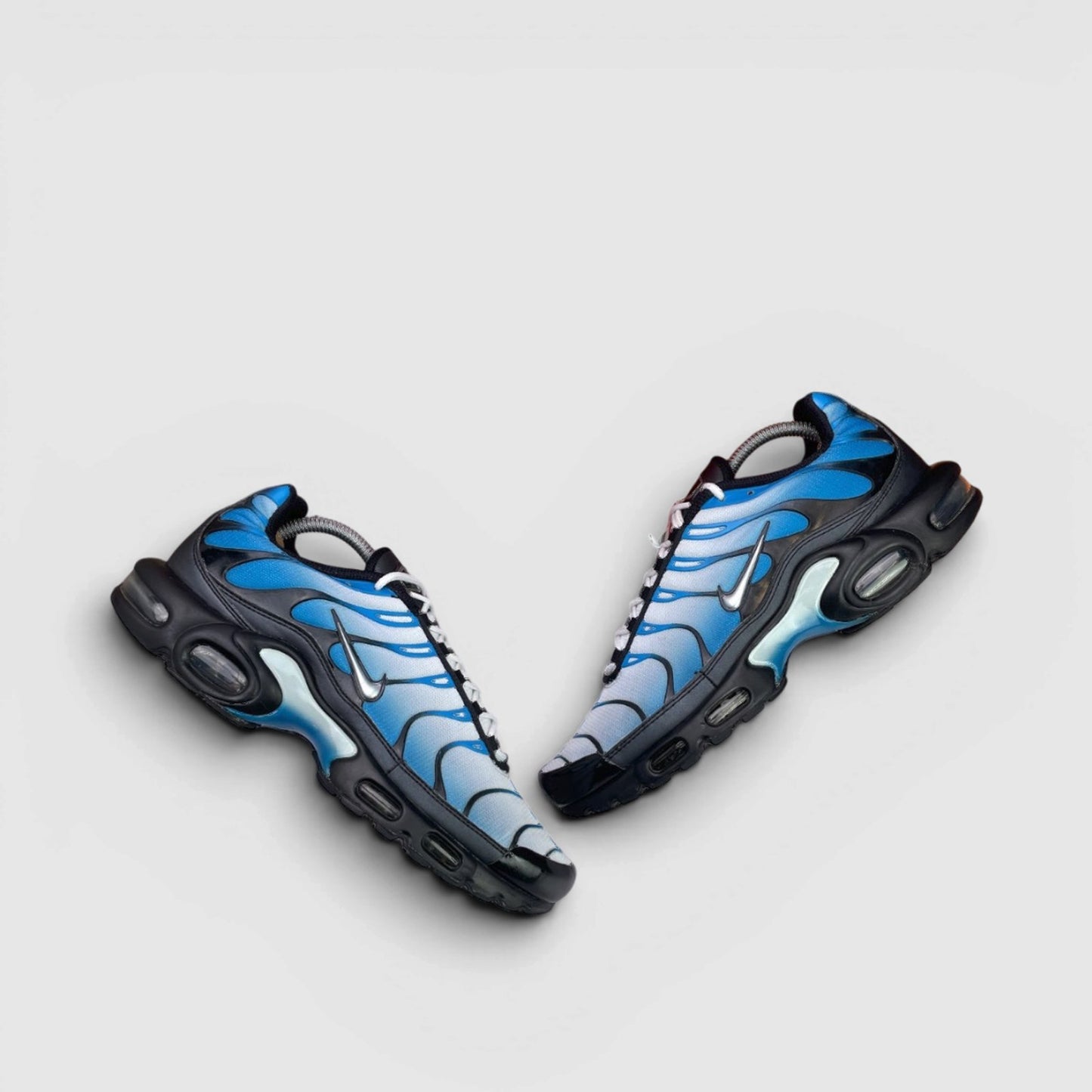 Nike Air Max Plus Blue Gradient — buty sportowe męskie w bardzo dobrym stanie rozmiar 42.5, para butów