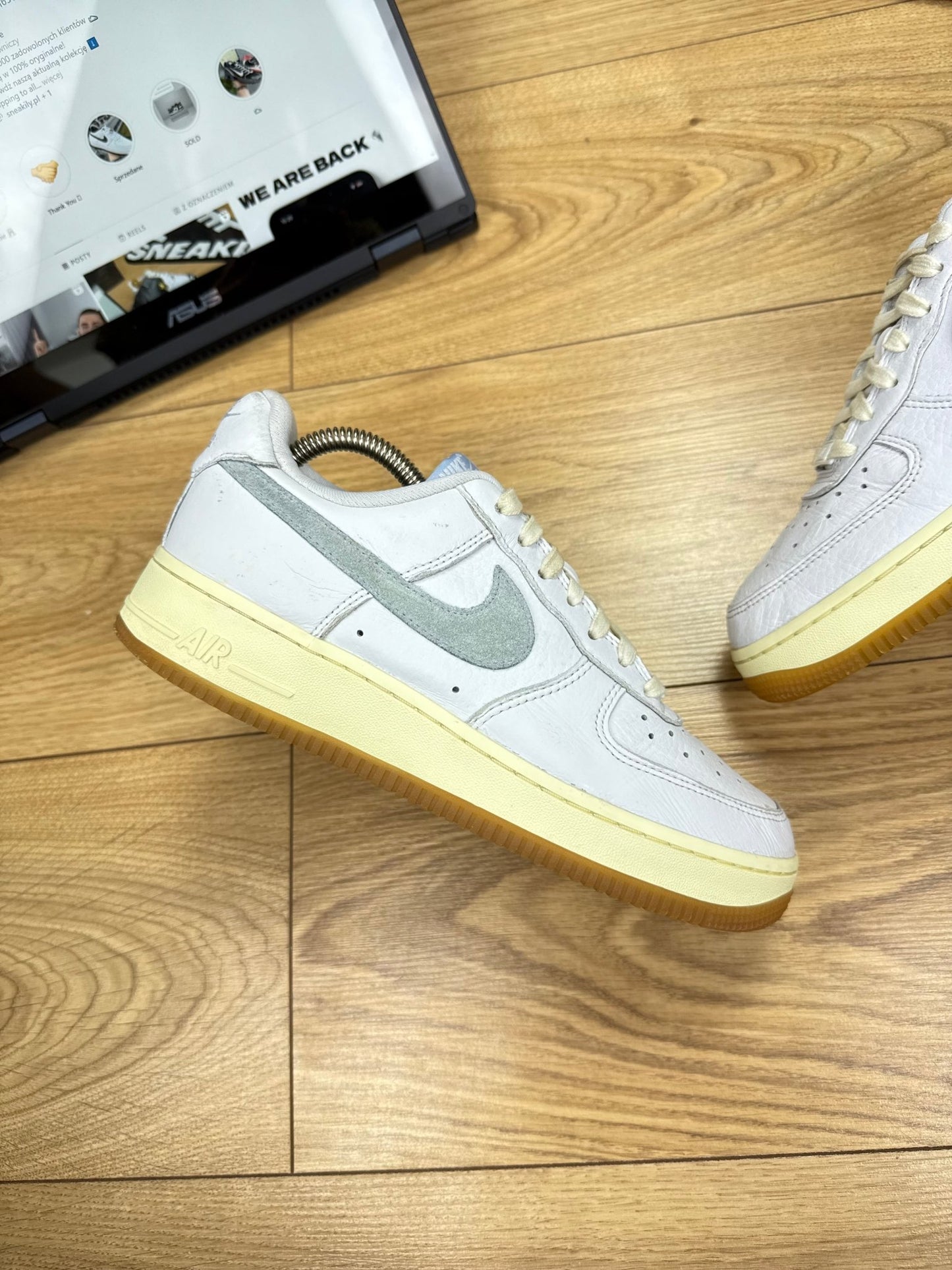 Nike Air Force 1 Low (40)